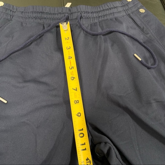 Preowned good condition Fabletics Slay pans, large - Picture 14 of 14